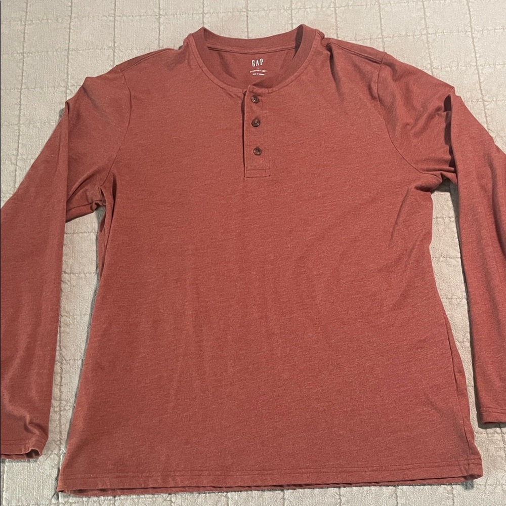 2 for $15 GAP Men's Long Sleeve Tee in Rust